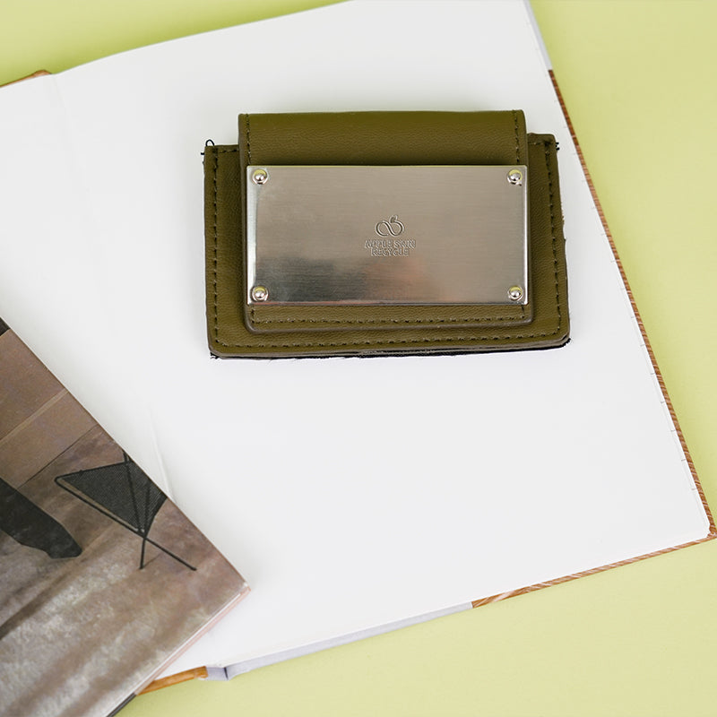Apple Pomace Recycled Leather Card Holder