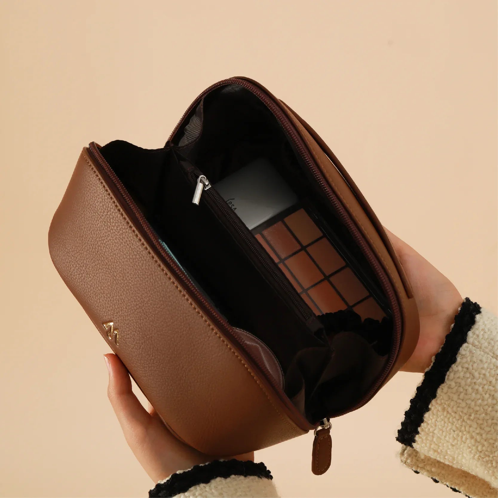 Mushroom Biobased Travel Organizer - Mycelium Vegan Leather Bag